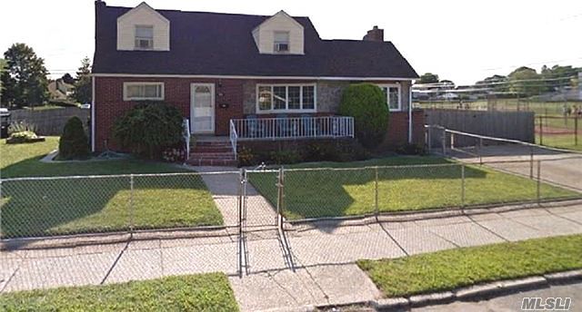 1st image of 891 Elda Ln