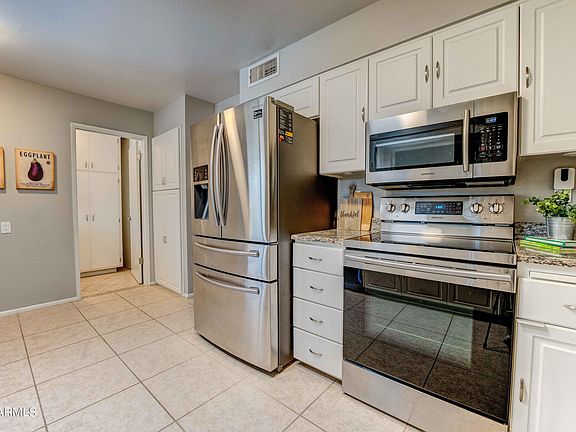 3rd image of 13653 N NEWCASTLE Drive