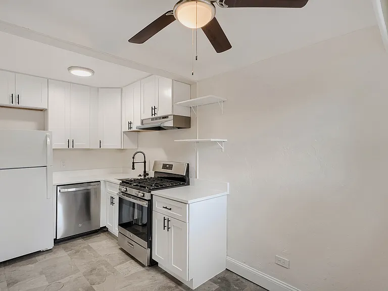 Bo Apartments — Photo 18