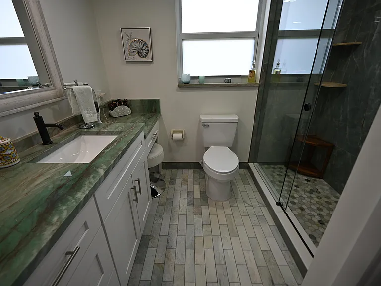 4015 W Palm Aire Dr #1001 — Photo 24