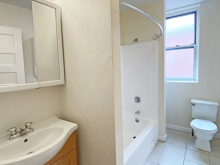 Bellefonte Street Apartments — Photo 18