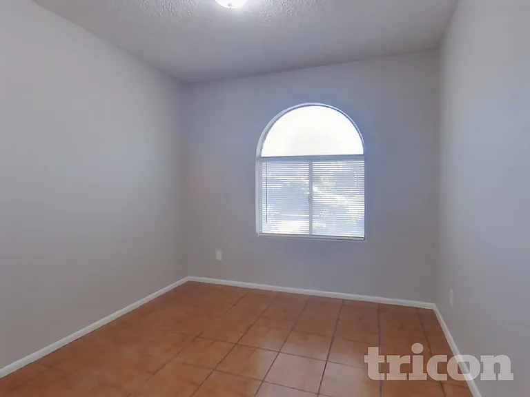 18416 N 55th Dr — Photo 11