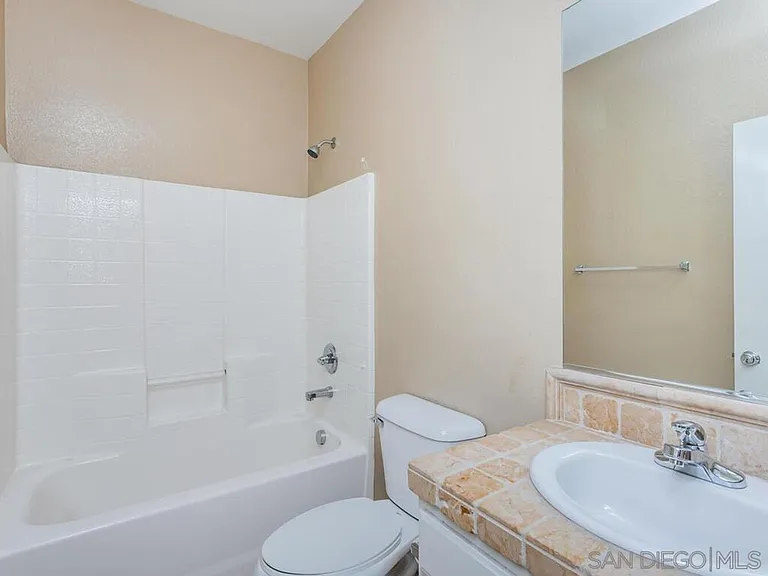 425 S Meadowbrook Dr S #144 — Photo 17
