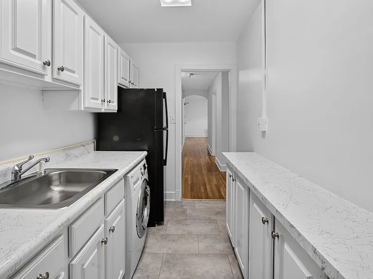3930 W St NW #4 — Photo 9