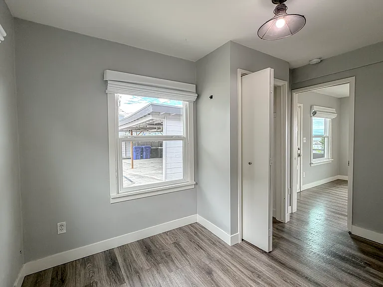 2212 Rucker Ave — Photo 12