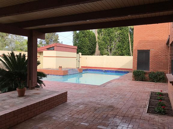 4th image of 1010 E Kaler Dr