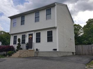 71 Arnold Rd, Coventry, RI 02816