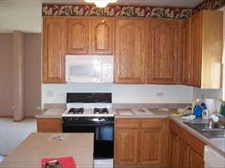 3rd image of 6809 Sahara Dr