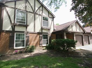 4780 Calvert Dr APT D2, Rolling Meadows, IL 60008
