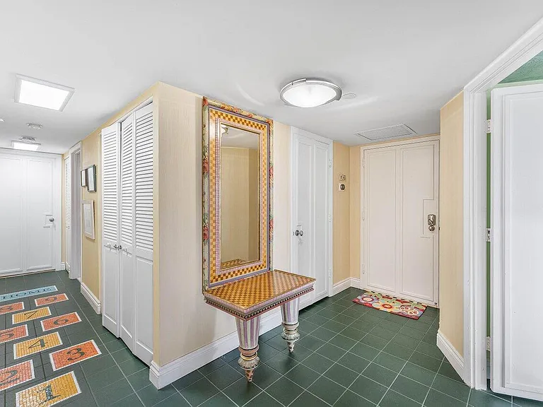 4301 N Ocean Blvd #504 — Photo 3
