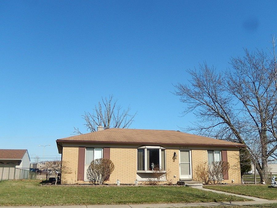 1st image of 26323 Kim Ave