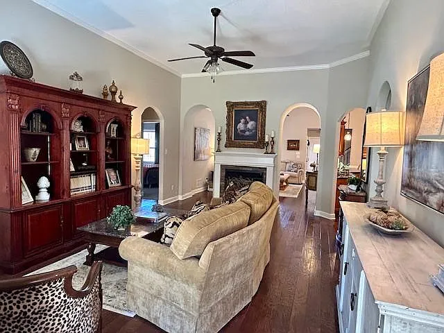 10394 Twisting Pine Ln — Photo 6