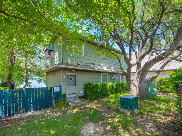 121 Marina View Ct, Weatherford, TX 76087