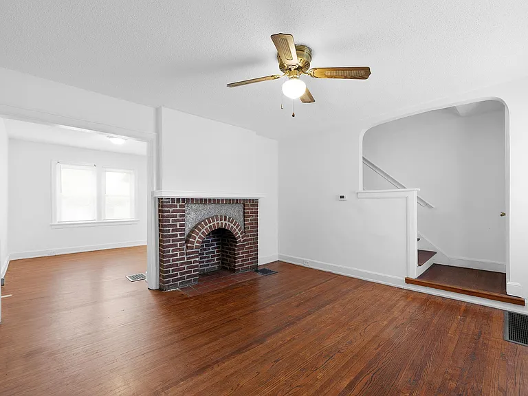 1816 S High St — Photo 3