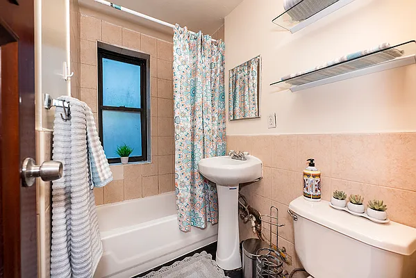 Rented by Portman Realty Corp | media 13