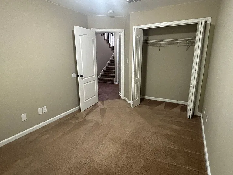 1725 Thistlewood Dr #C — Photo 5