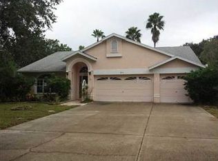 895 Inverry Dr, Oldsmar, FL 34677
