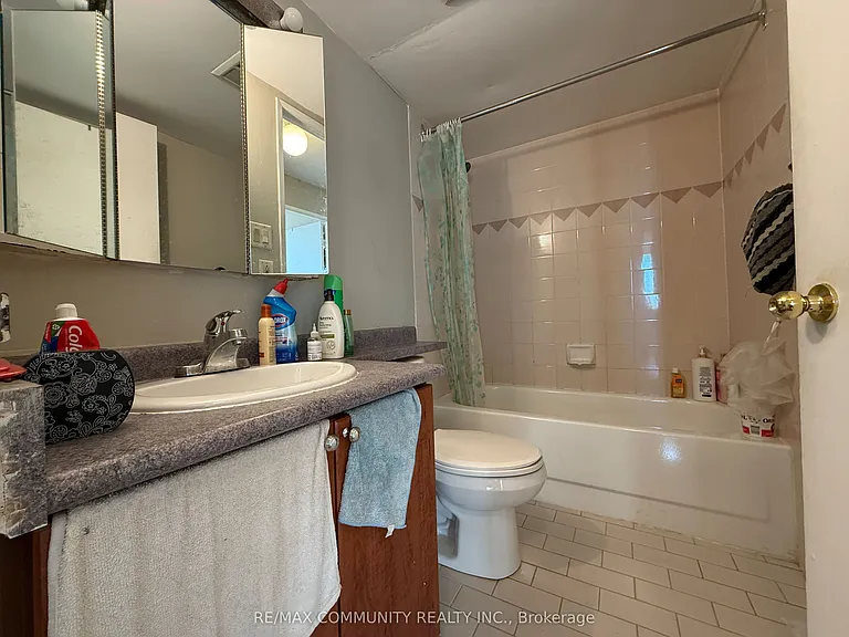 3050 Ellesmere Rd #1711 — Photo 8