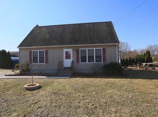 4 Bernard St, Webster, MA 01570