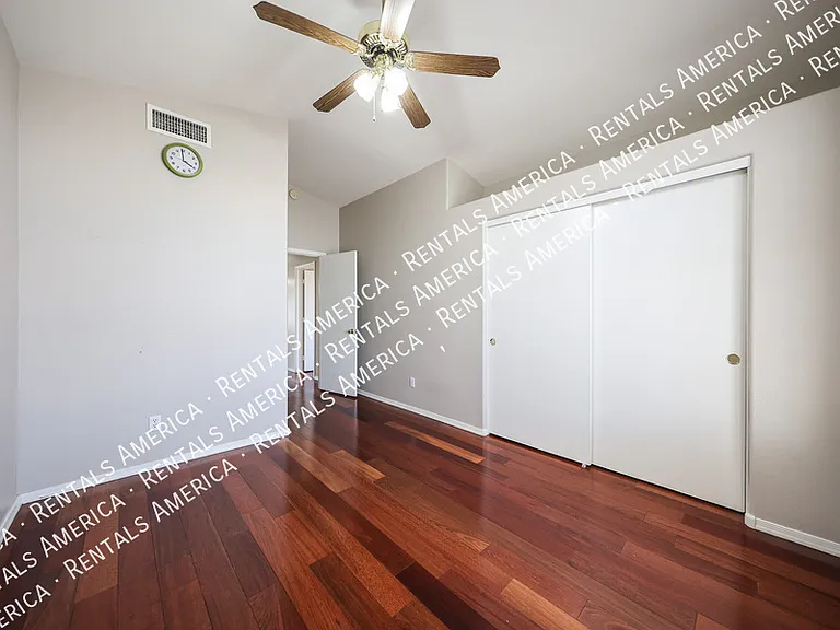 4616 E Summerhaven Dr — Photo 7