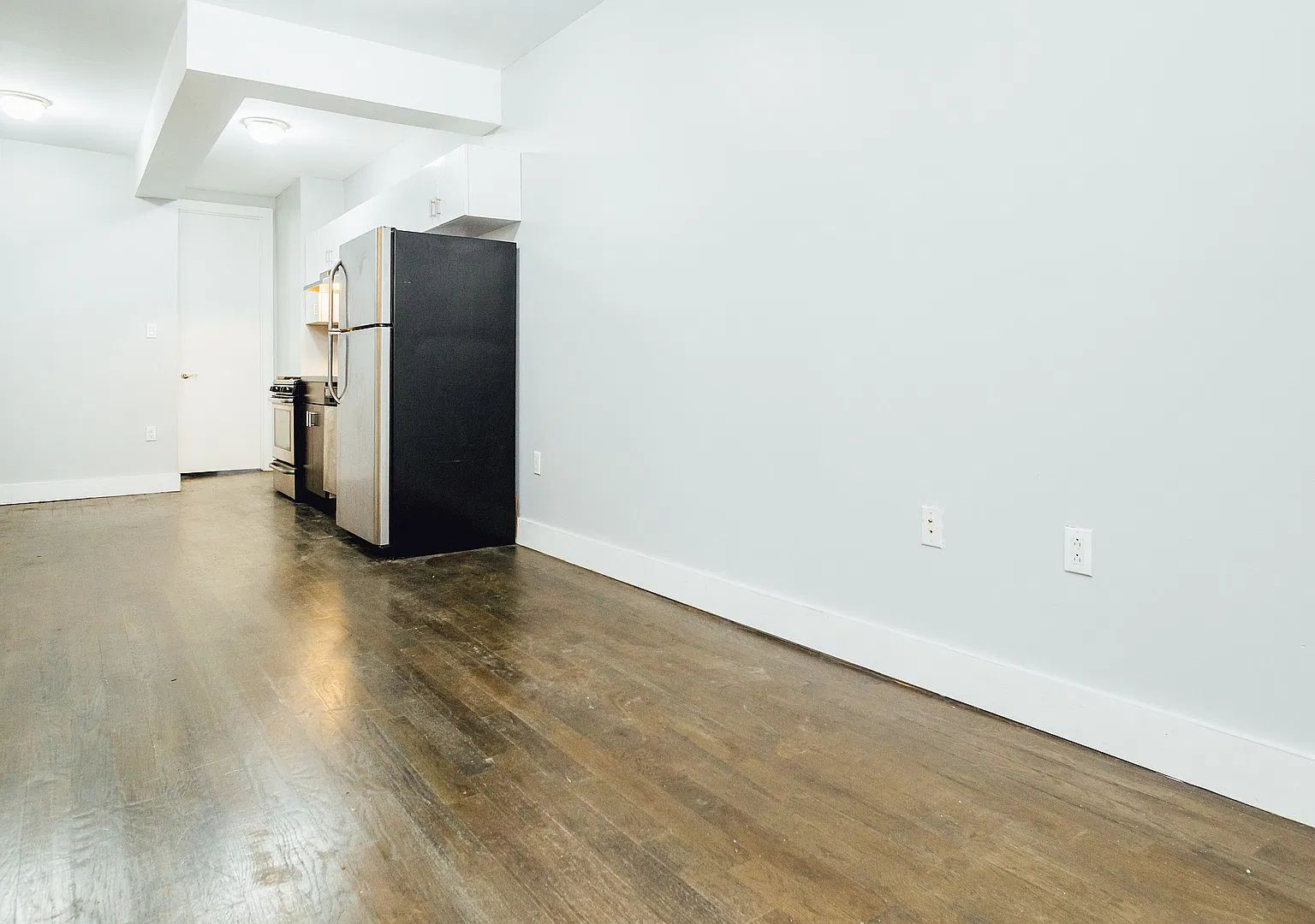 296 Harman Street — Photo 4