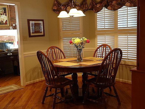5th image of 2403 Long Meadow Dr