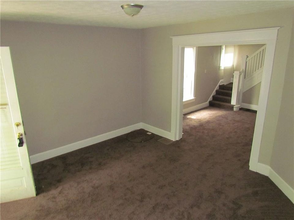 2nd image of 2228-2230 Nowland Avenue