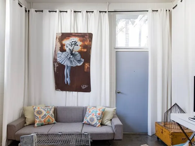 533 Vernon Ave #C — Photo 4