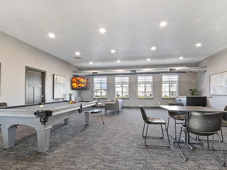 Creekside Commons — Photo 12