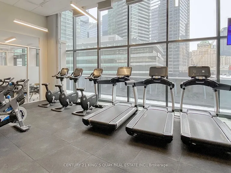 88 Harbour St #4204 — Photo 37