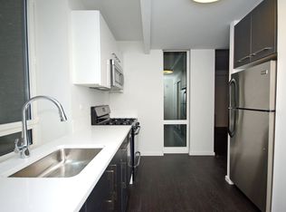 235 E 44th St #8A, New York, NY 10017