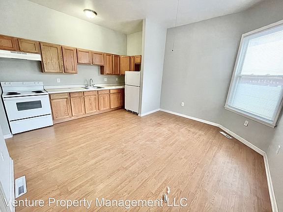 3rd image of 1718-34 E Lafayette Pl #11393461