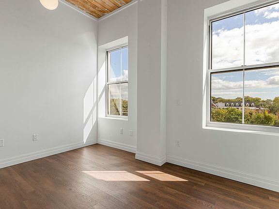 2nd image of 105 Court St #203