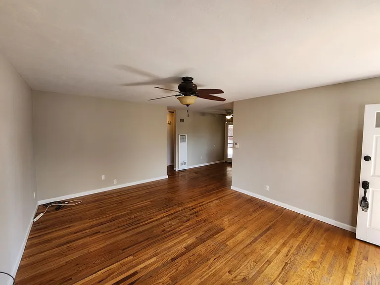 3742 Crete St — Photo 3