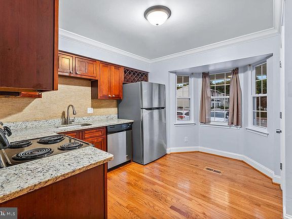 3rd image of 6044 Saint Moritz Dr
