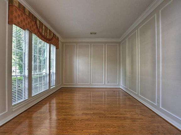 5th image of 4210 Forthlin Cir