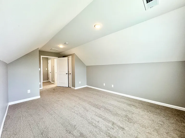 8077 Driftwood Loop — Photo 40