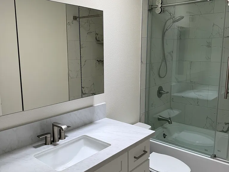 15623 Van Ness Ave — Photo 3