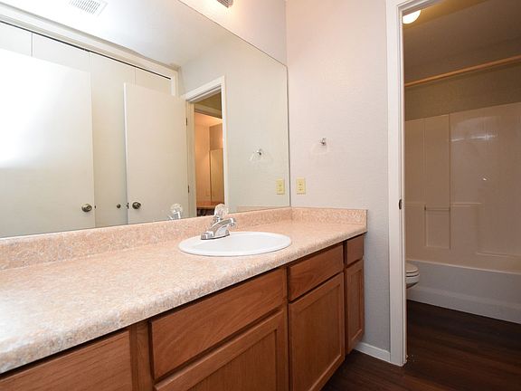 5th image of 10811 Lanshire Dr #A