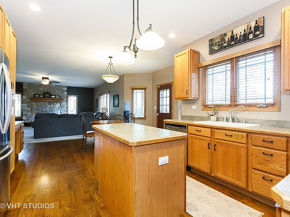 5th image of 22426 Woodland Ln