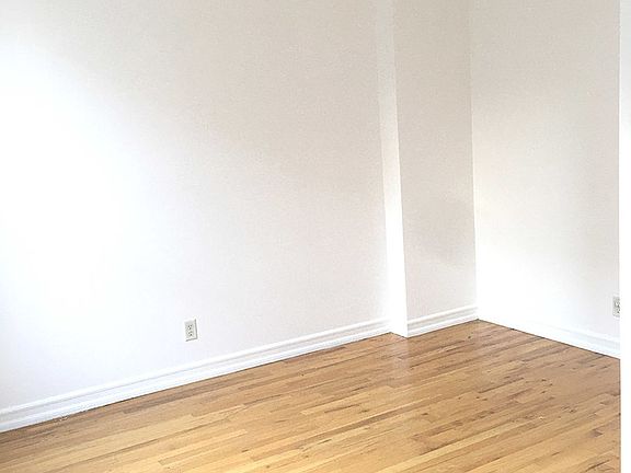 4th image of 116 W 136th St #Bb