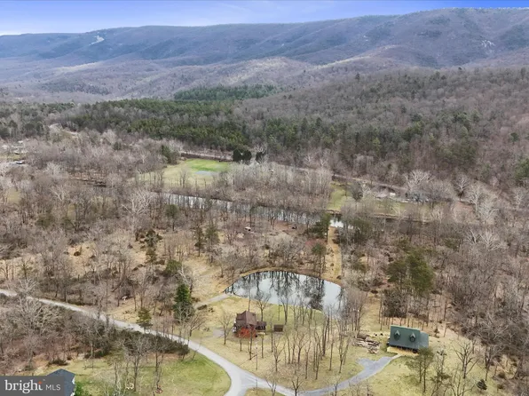 1467 Constant Run Rd, Great Cacapon, WV 25422