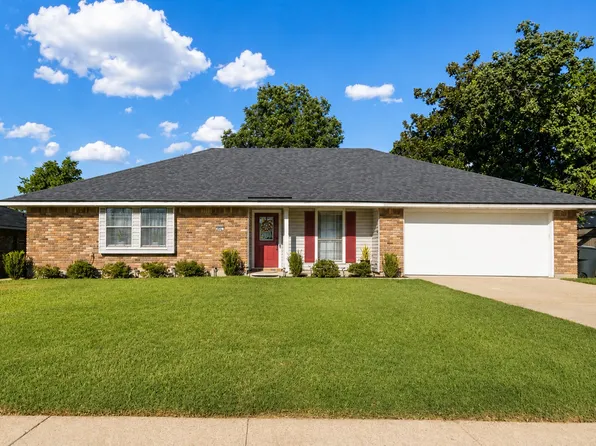 402 Southwood Dr, Bossier City, LA 71111