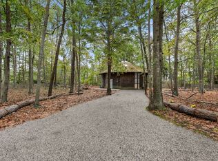 67 Spinney Rd, East Quogue, NY 11942