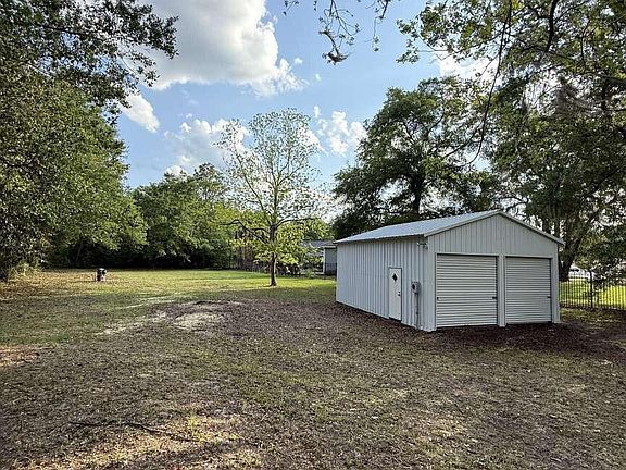 2nd image of 1081 HAMMOND Boulevard
