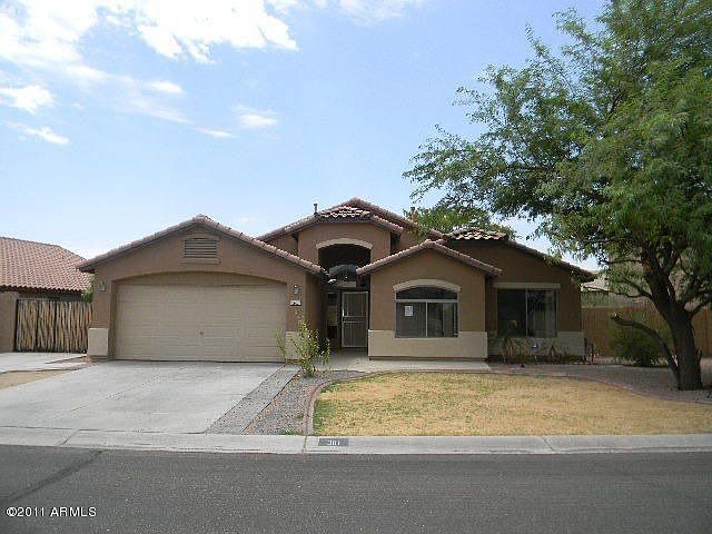 1st image of 301 E Clairidge Dr