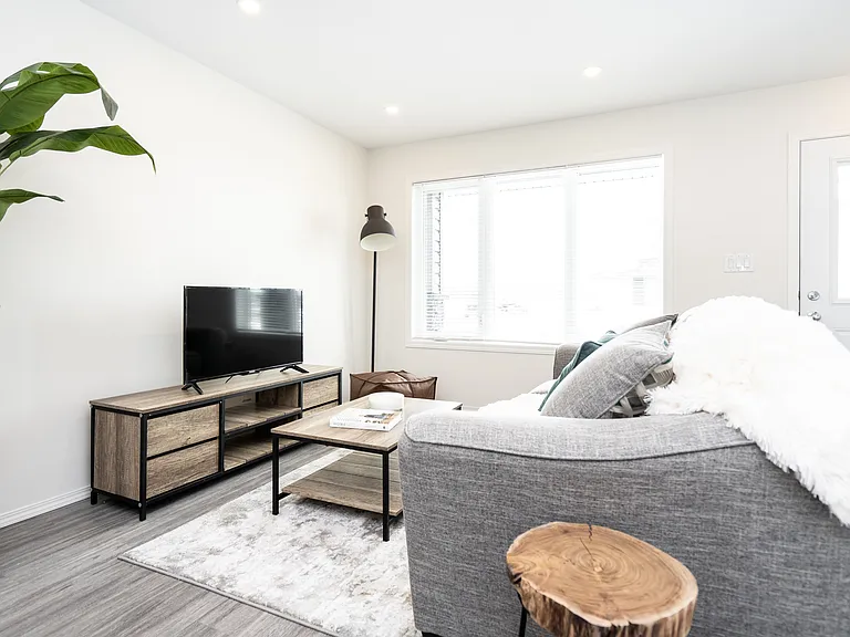 151 Macdonald Rd — Photo 16