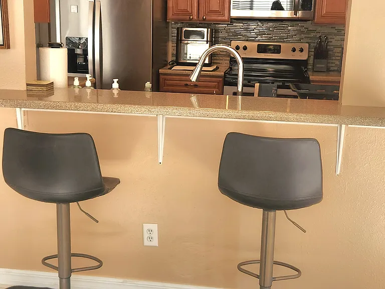1327 Cherry Hills Rd NE — Photo 6