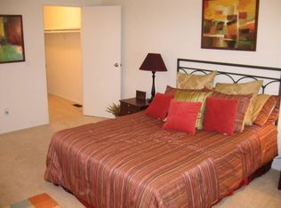 10358 Conser St APT 2M1, Overland Park, KS 66212