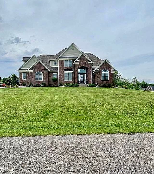 1st image of 219 Camara Ct